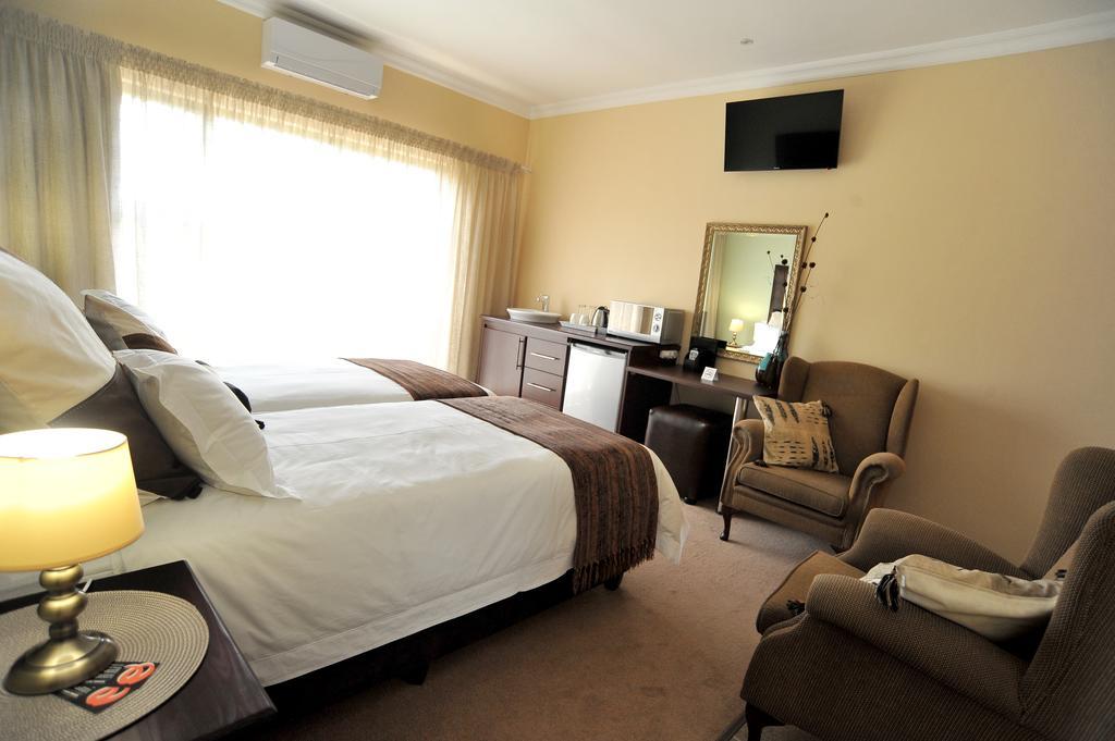 Sunset Manor Guest House Почефструм Экстерьер фото