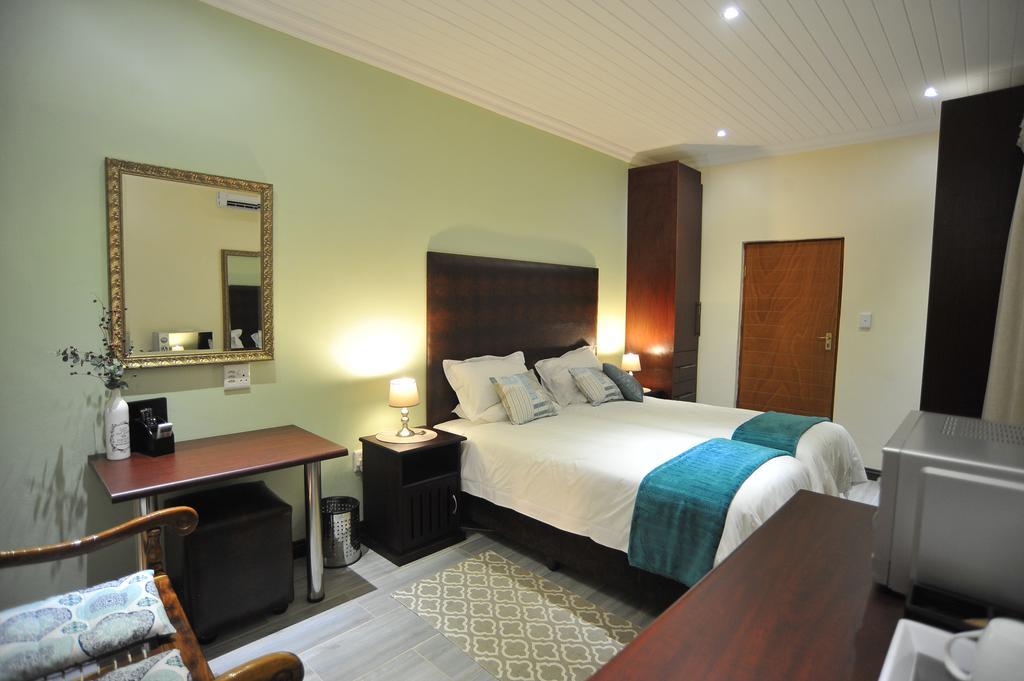 Sunset Manor Guest House Почефструм Экстерьер фото