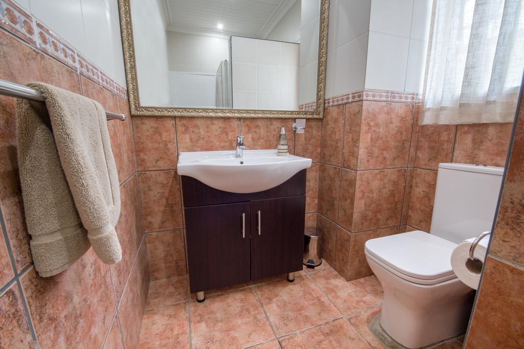 Sunset Manor Guest House Почефструм Экстерьер фото