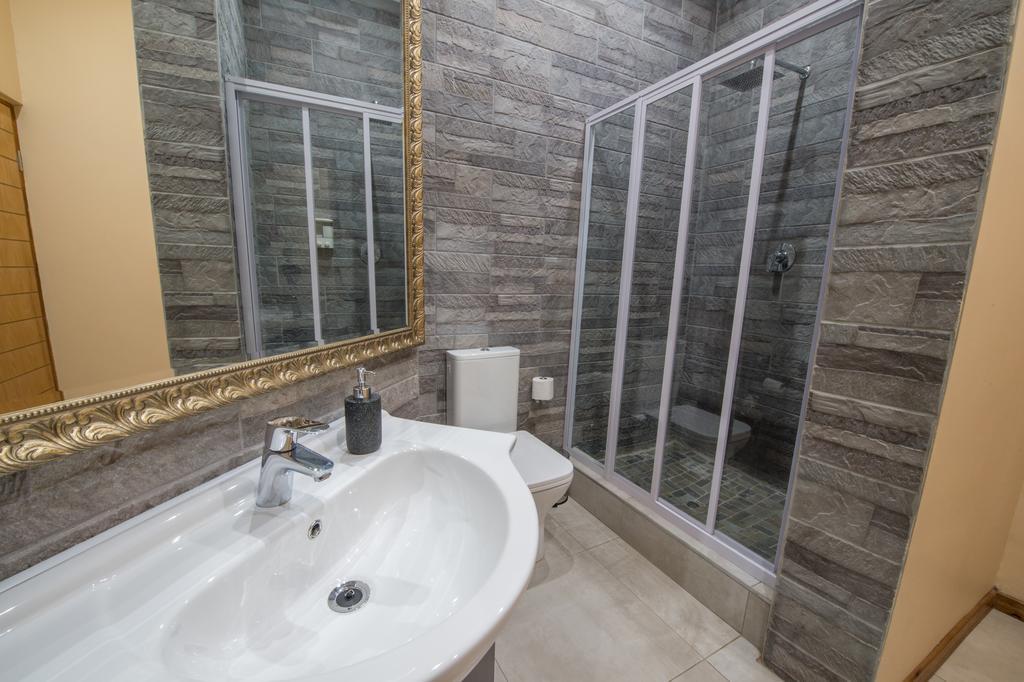 Sunset Manor Guest House Почефструм Экстерьер фото