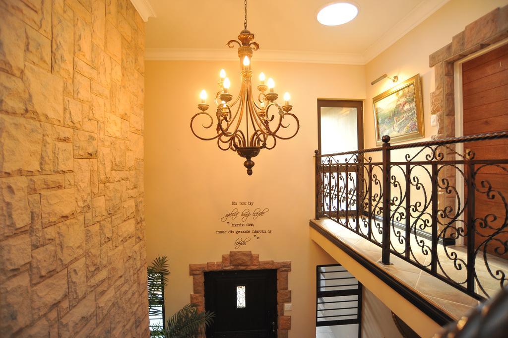 Sunset Manor Guest House Почефструм Экстерьер фото