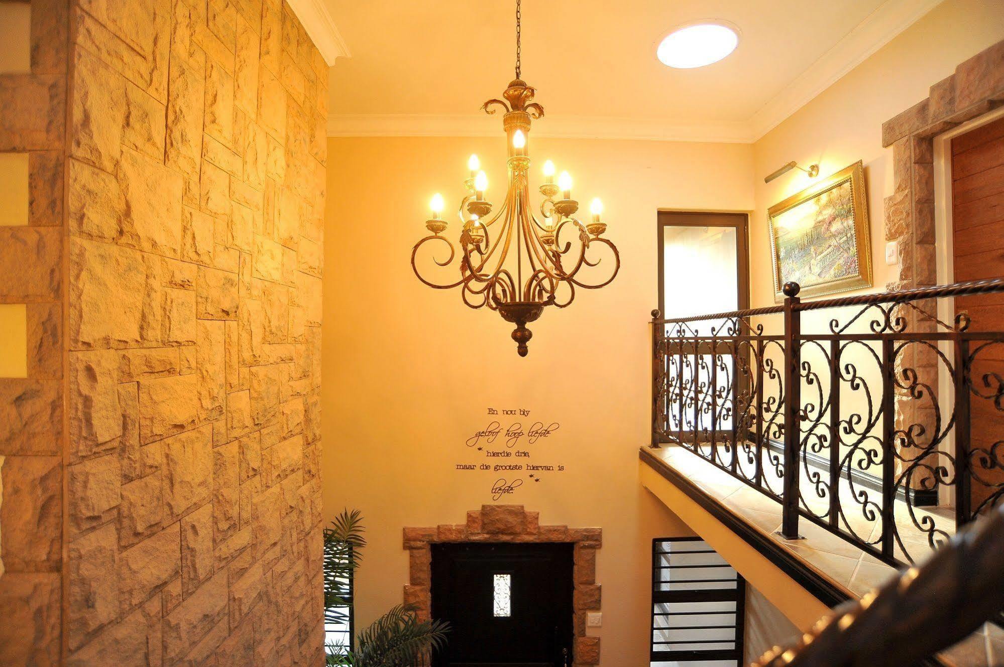 Sunset Manor Guest House Почефструм Экстерьер фото