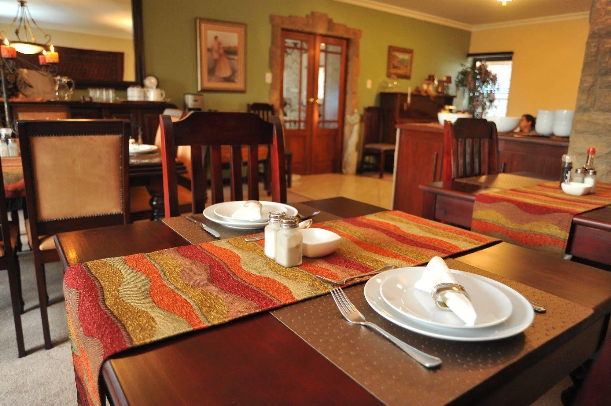 Sunset Manor Guest House Почефструм Экстерьер фото